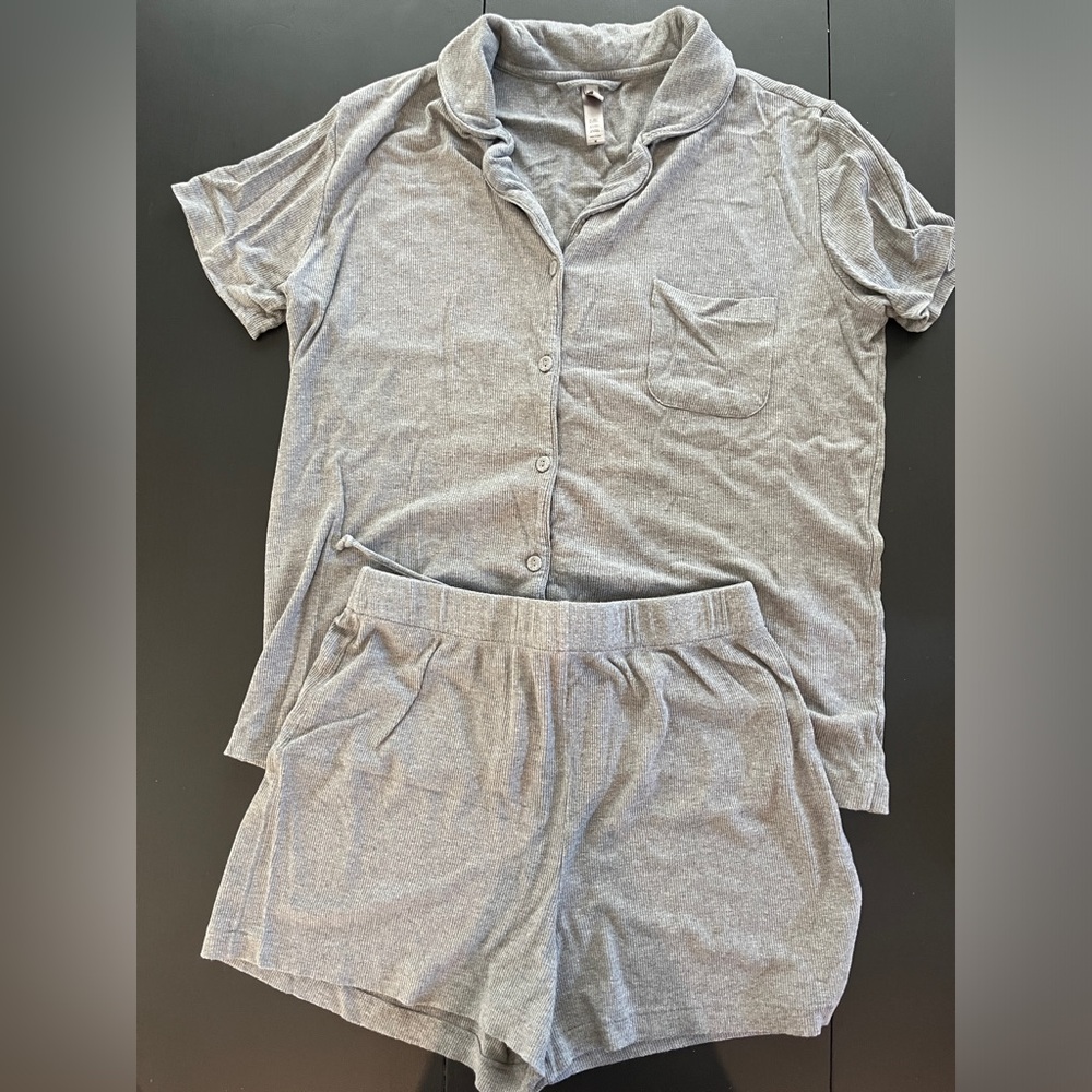 Gray Ribbed SKIMS Pajama Set, Shorts and Short Sleeve